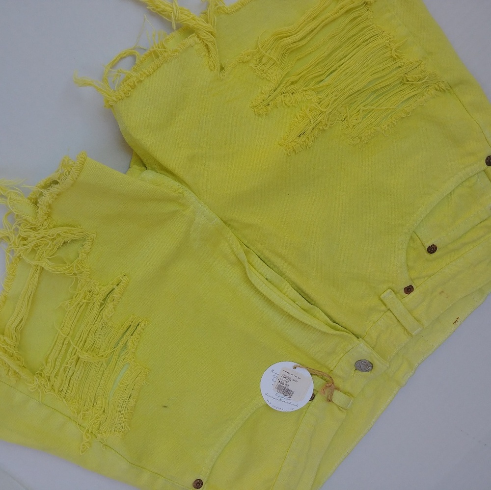 Rare vintage levis dyed Jean shorts - Picture 2 of 6